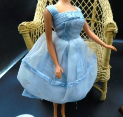 933 1962 63 BARBIE DOLL BLUE AND WHITE STRIPED  MOVIE DATE DRESS